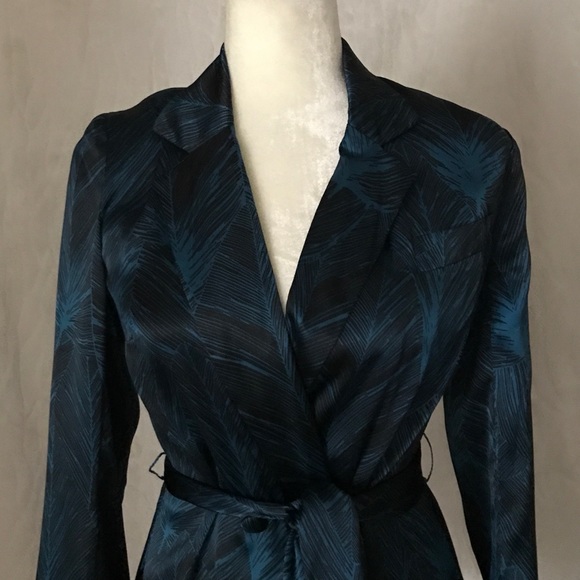 Y2K French Connection Satin Smoking Jacket | Size 6 - Picture 7 of 15
